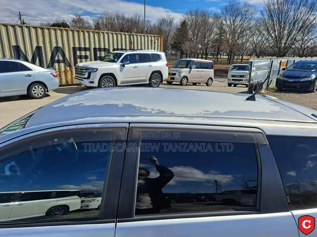 Toyota IST 2003 Silver