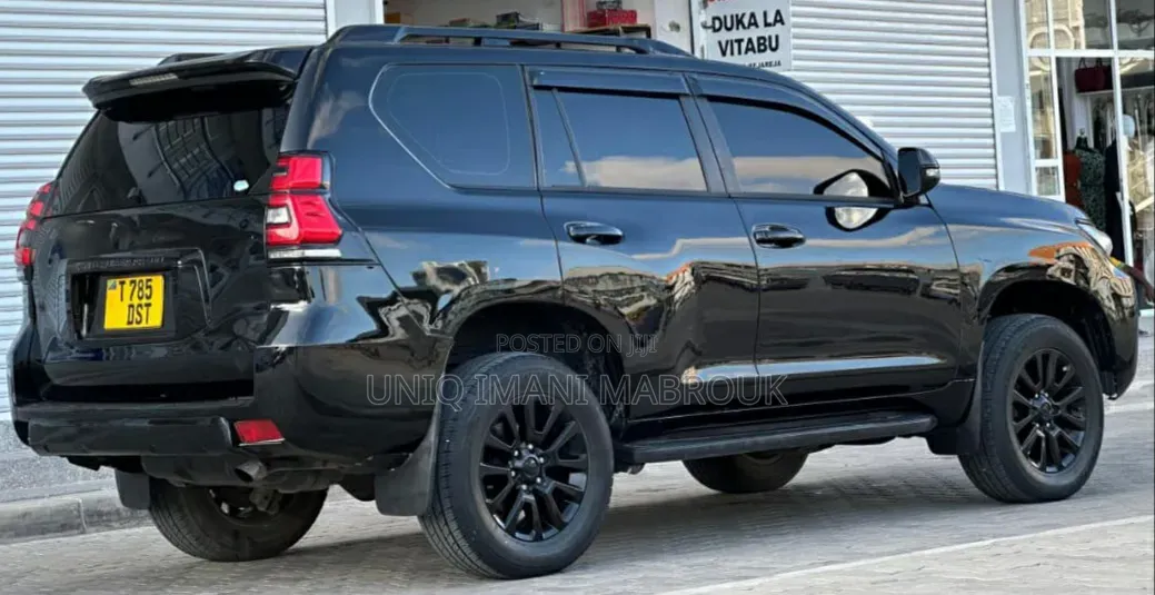 Toyota Land Cruiser Prado 2012 Black