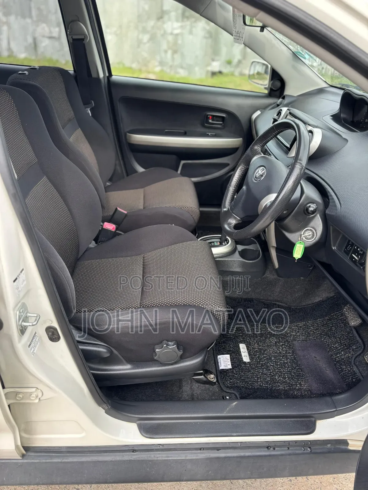 Toyota IST 2005 White