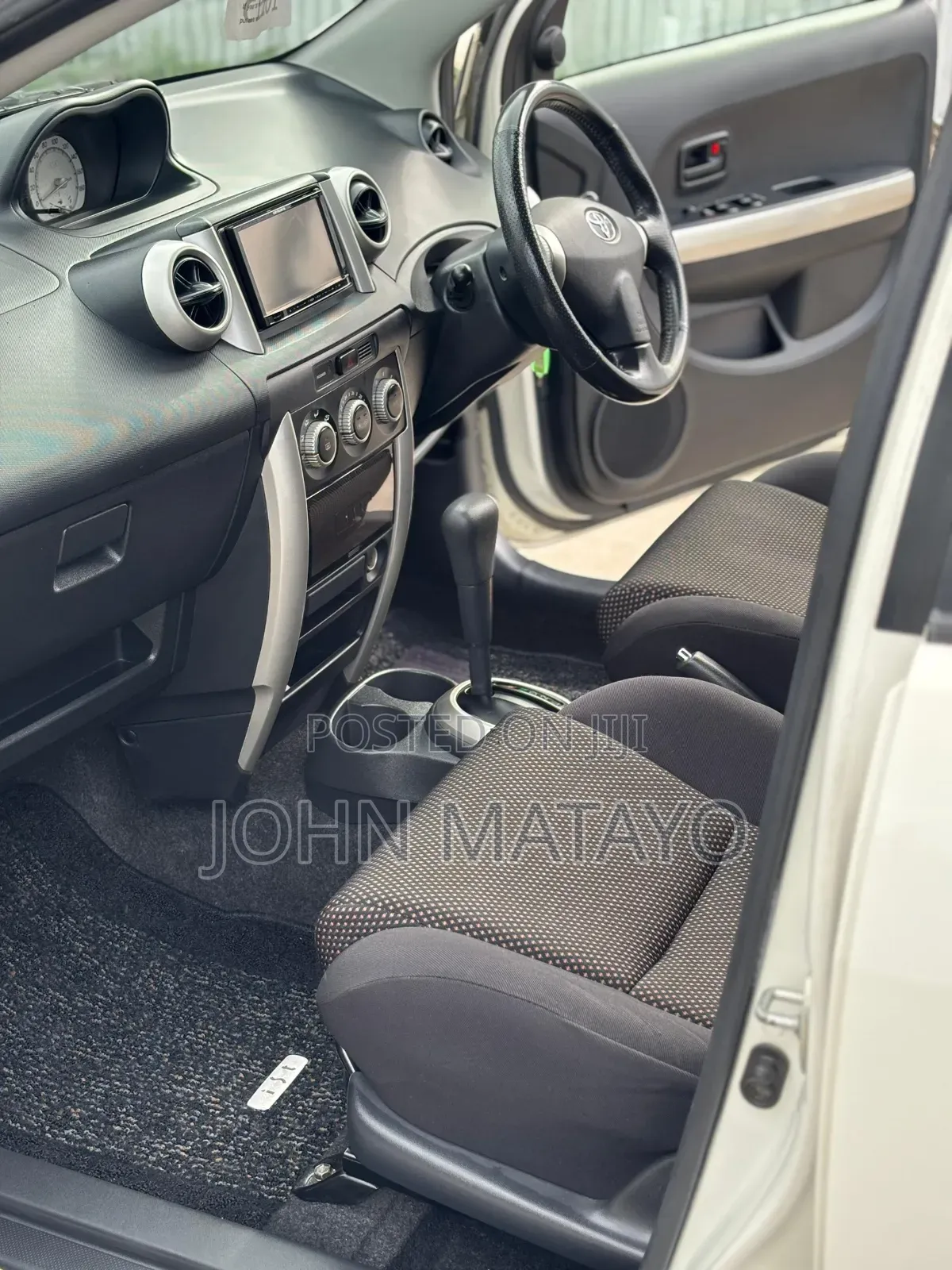 Toyota IST 2005 White
