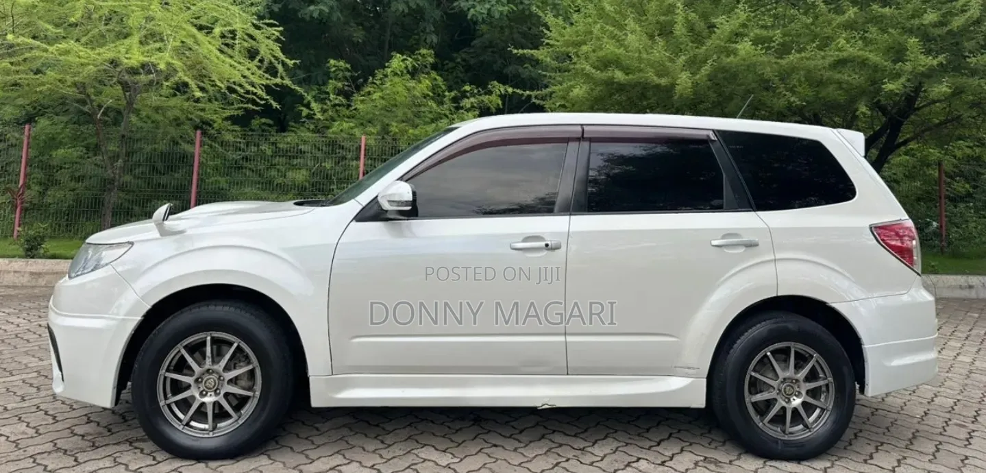 Subaru Forester 2.0D X 2012 White