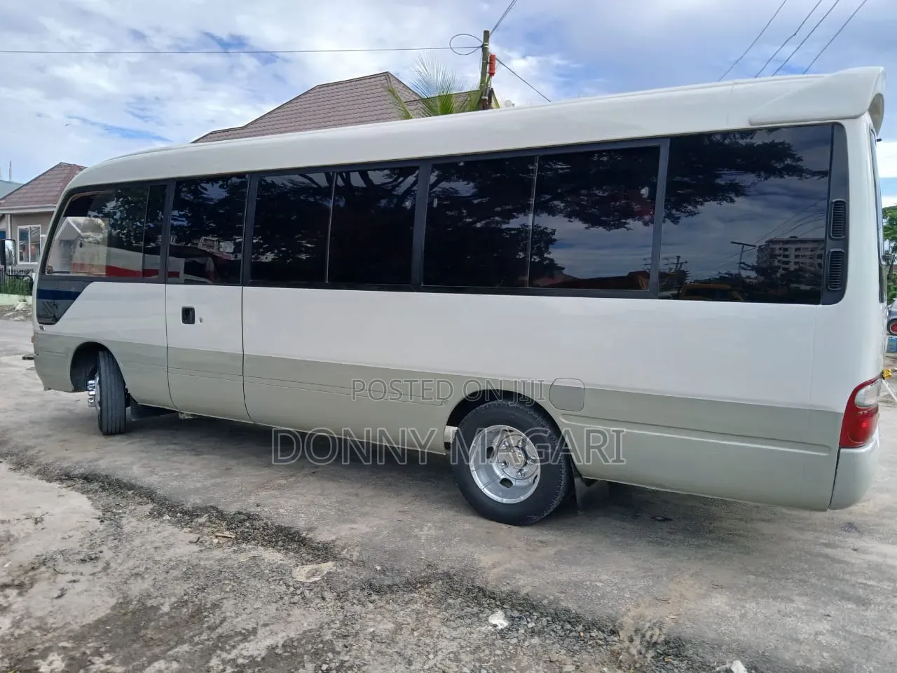 Toyota Coaster 2002 White