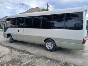 Toyota Coaster 2002 White