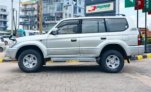 Toyota Land Cruiser Prado 2000 Silver