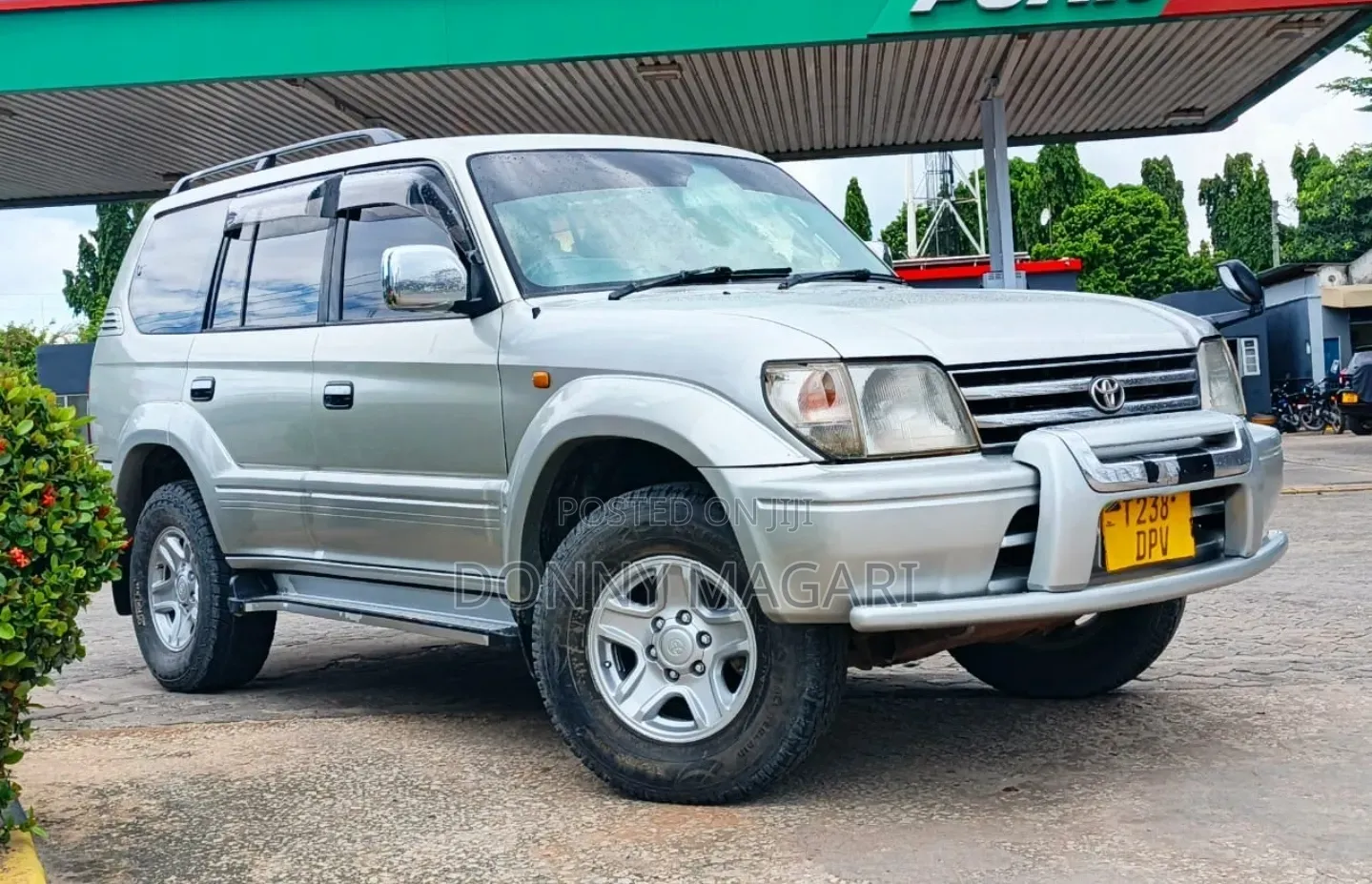 Toyota Land Cruiser Prado 2000 Silver