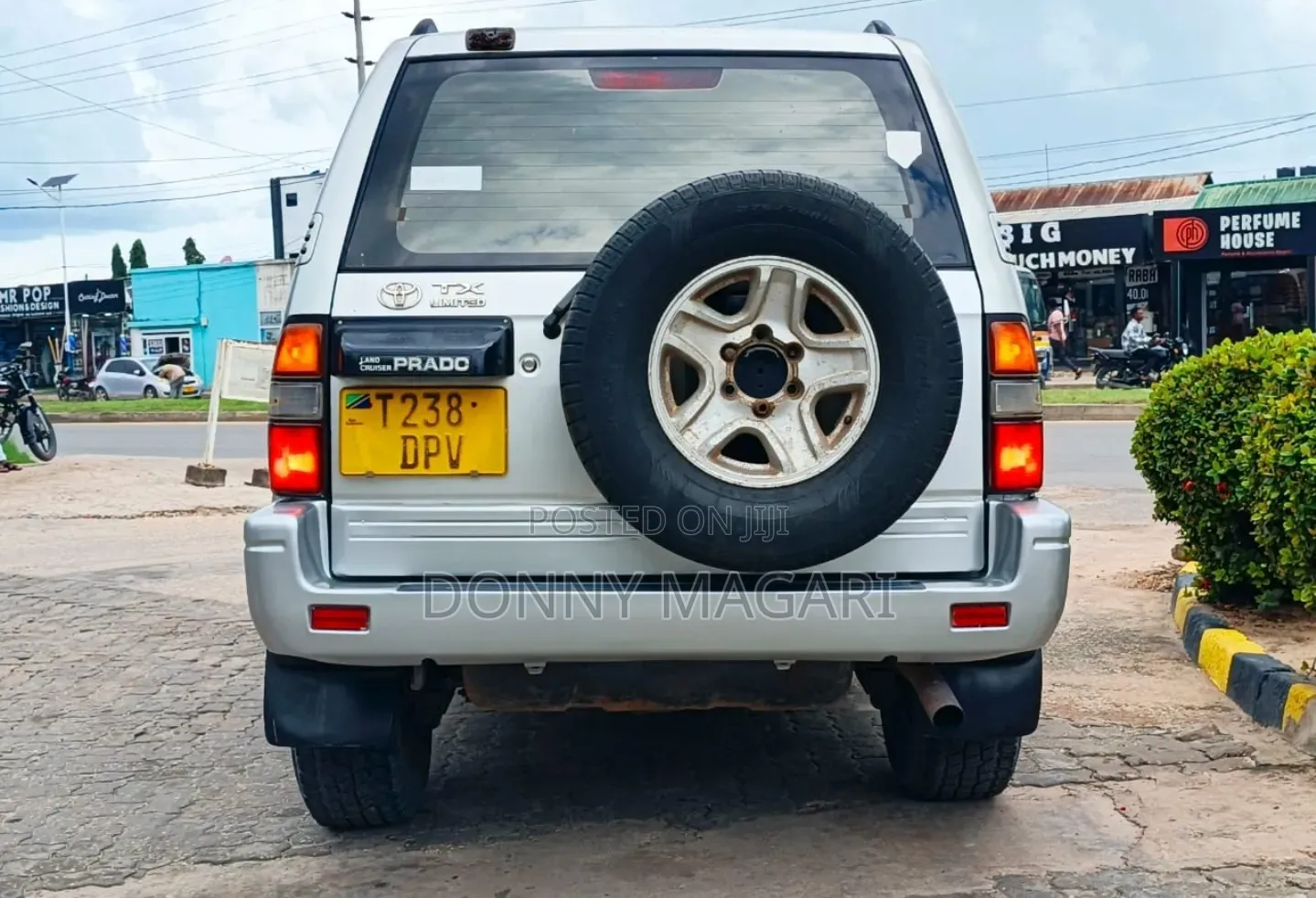Toyota Land Cruiser Prado 2000 Silver