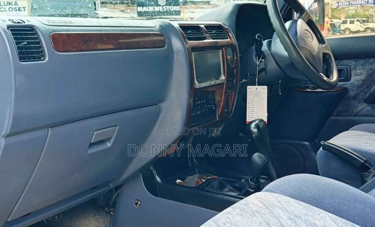 Toyota Land Cruiser Prado 2000 Silver