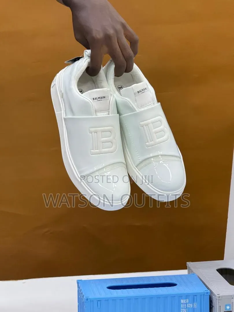 Men's Leather Shoes Very Shiny Skin Materials Balmain Smartly Branded