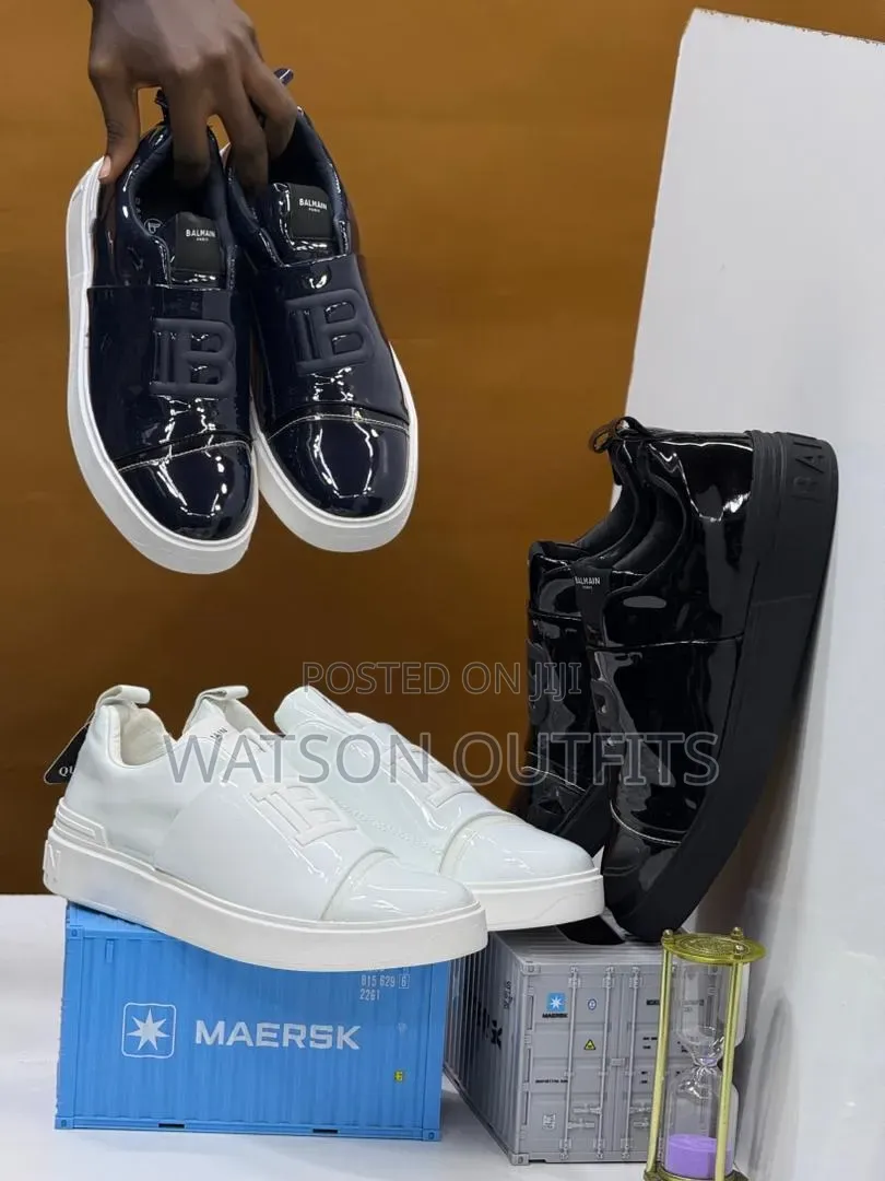 Men's Leather Shoes Very Shiny Skin Materials Balmain Smartly Branded