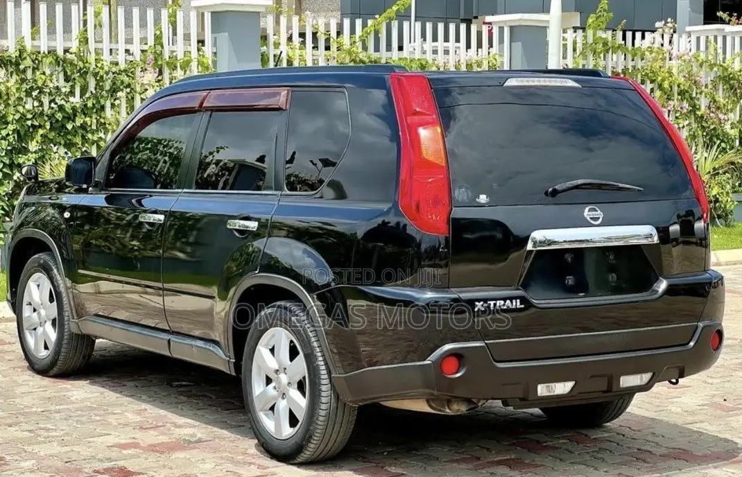 Nissan X-Trail 2.0 2008 Black