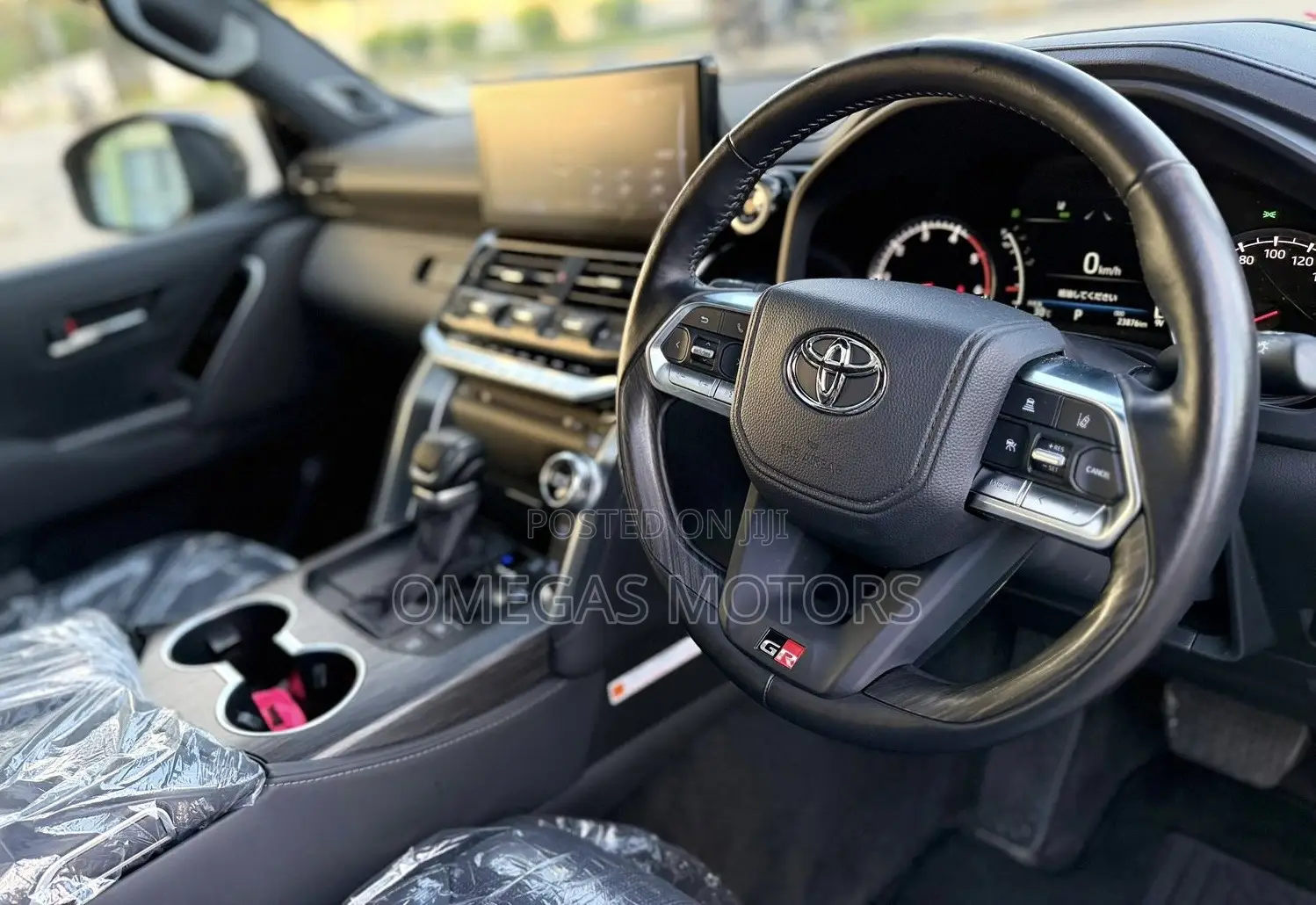 Toyota Land Cruiser LC300 2023 Black