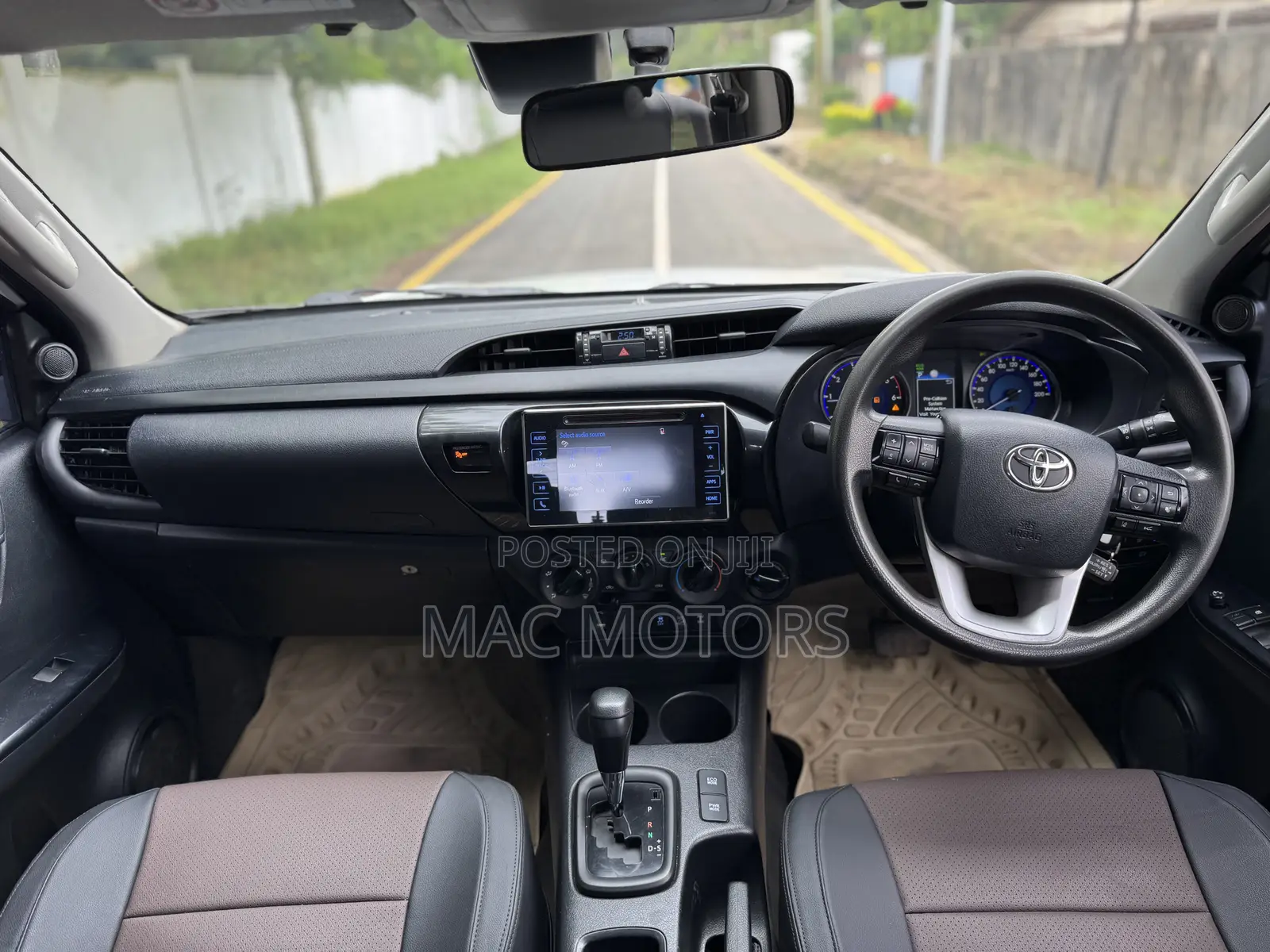 Toyota Hilux 2.8 Diesel 2020 White