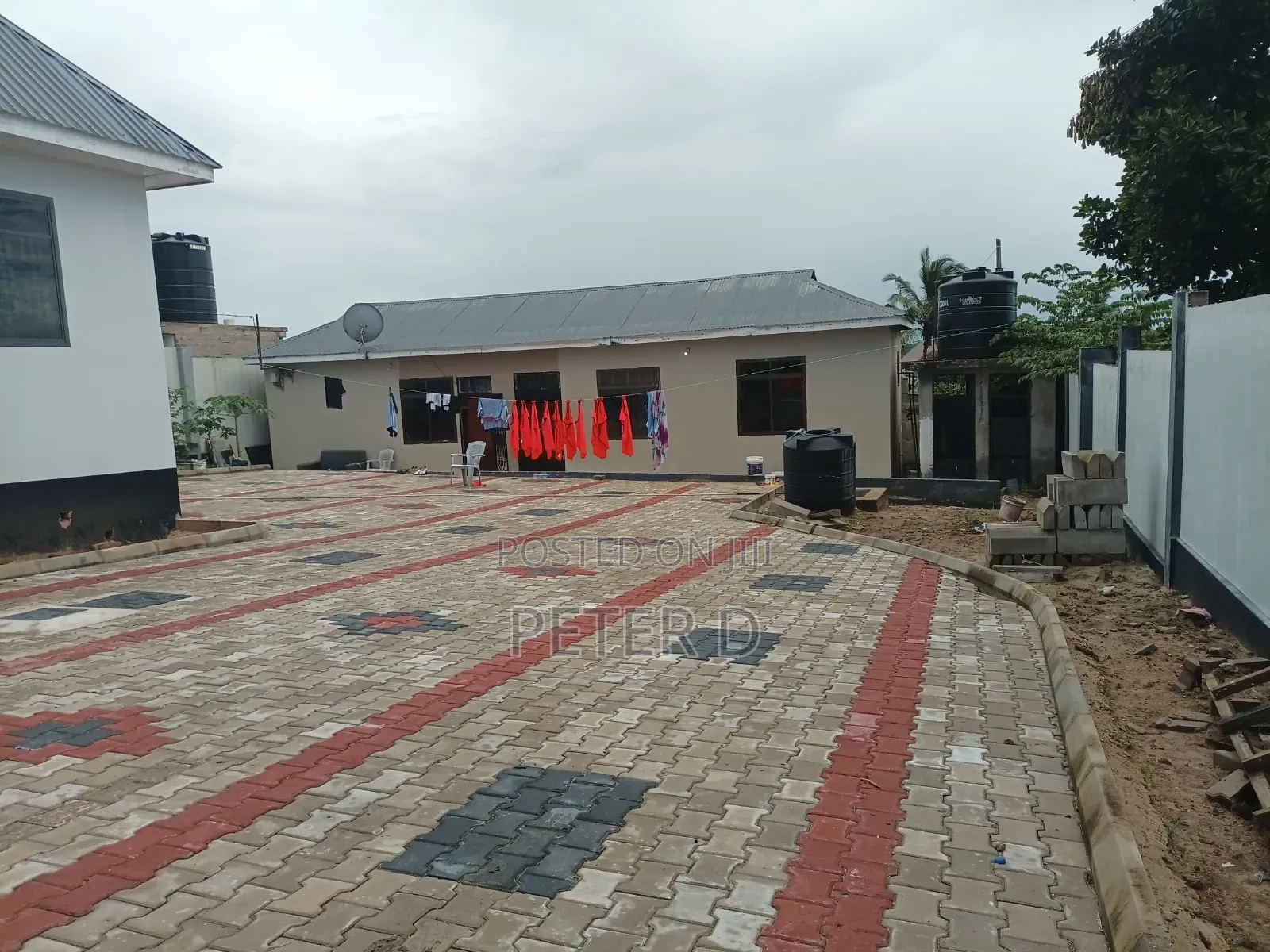 2bdrm House in Goba for sale