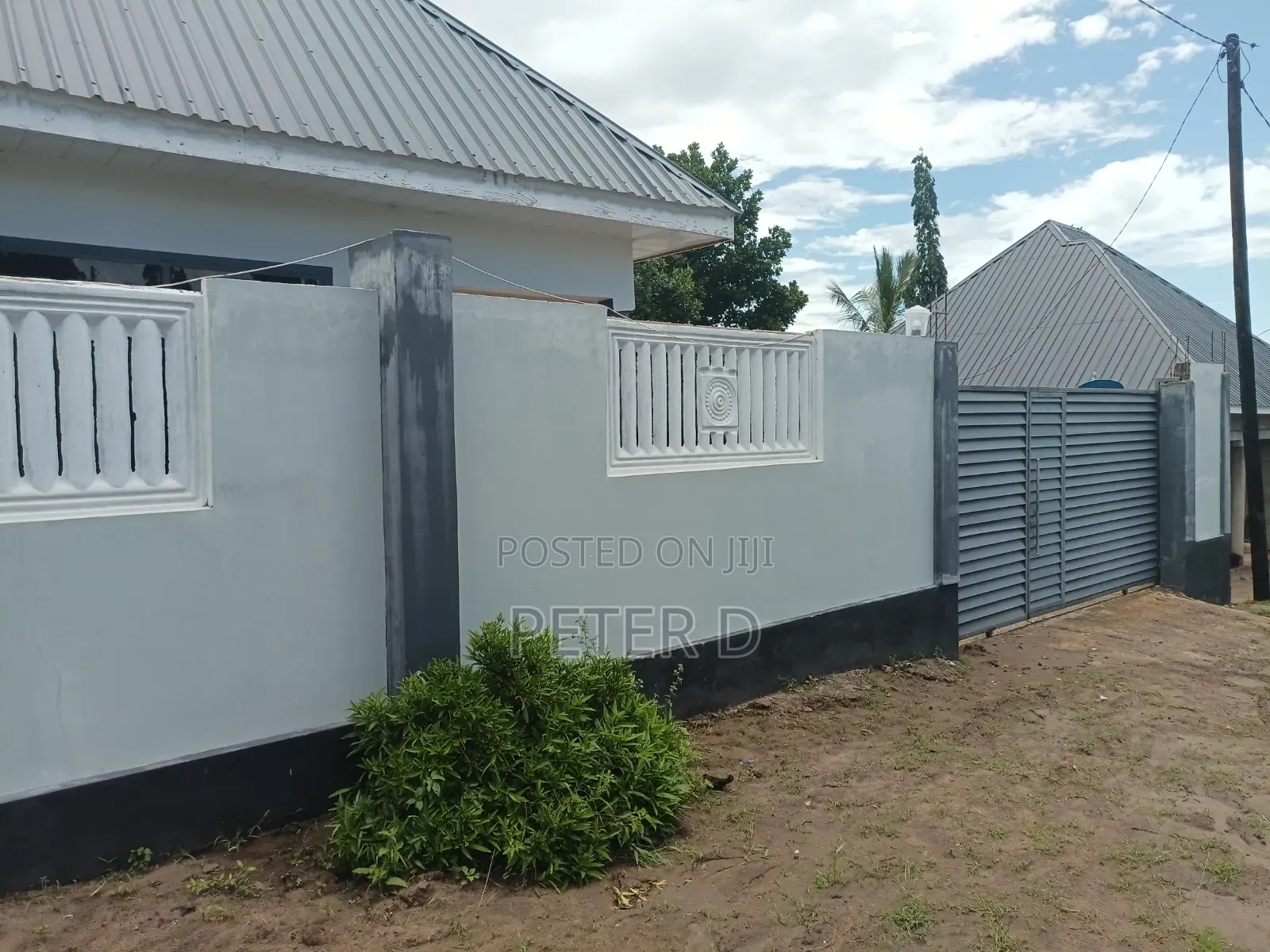 2bdrm House in Goba for sale