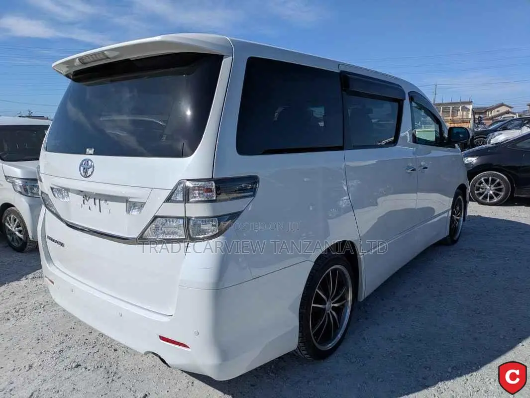 Toyota Alphard 2009 Pearl
