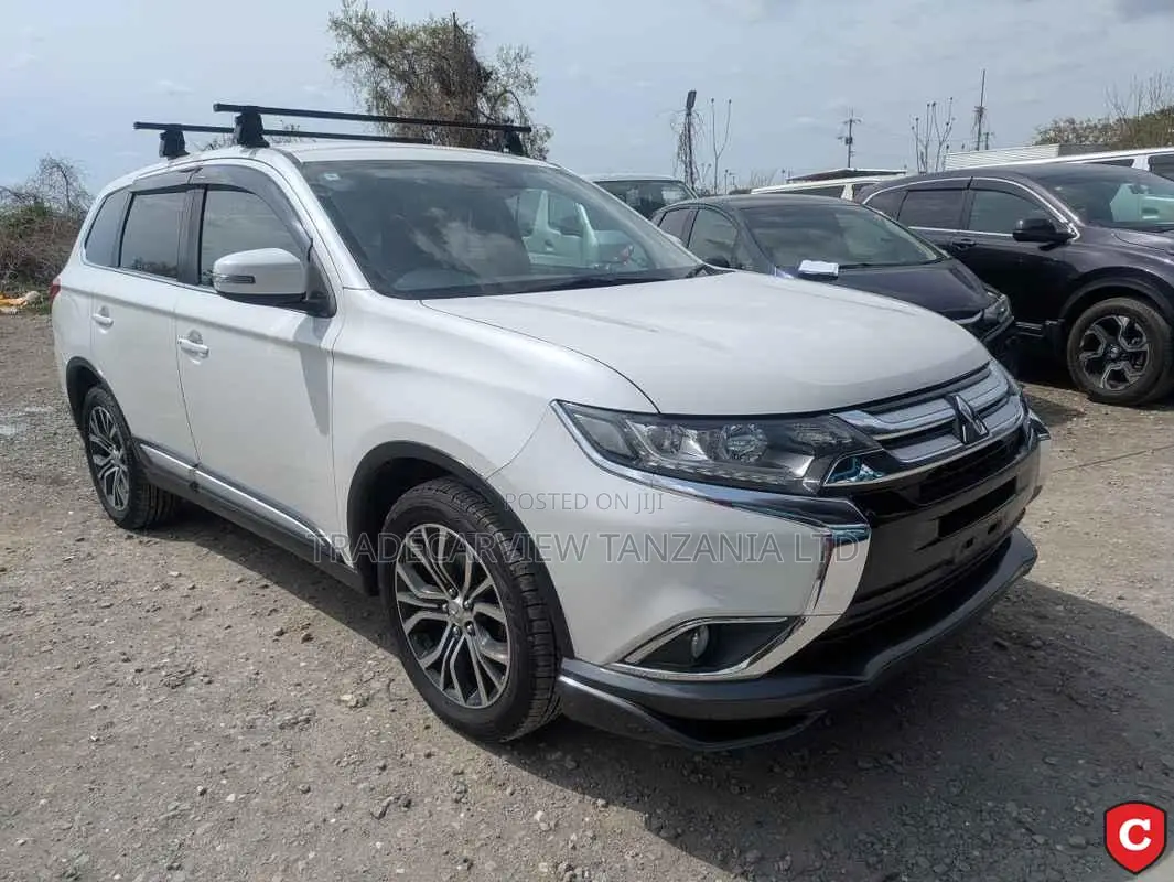 Mitsubishi Outlander 2016 Pearl