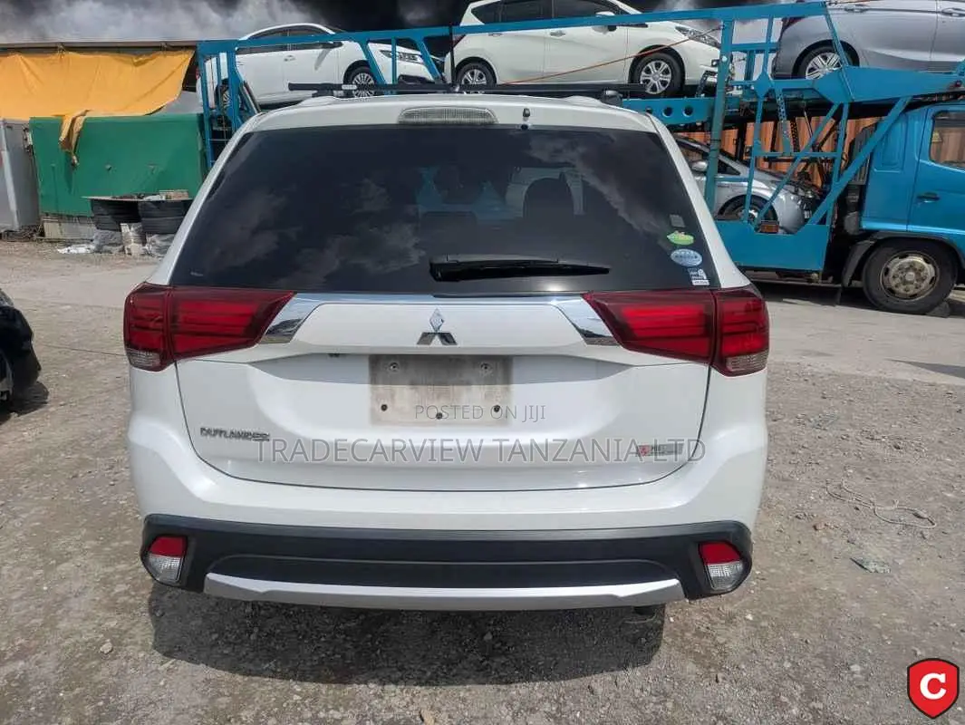 Mitsubishi Outlander 2016 Pearl