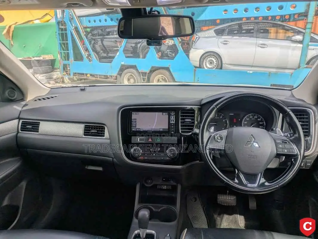 Mitsubishi Outlander 2016 Pearl