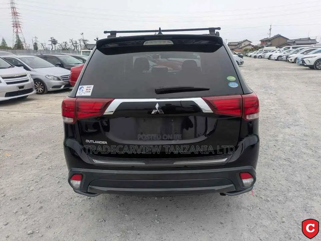 Mitsubishi Outlander 2016 Black