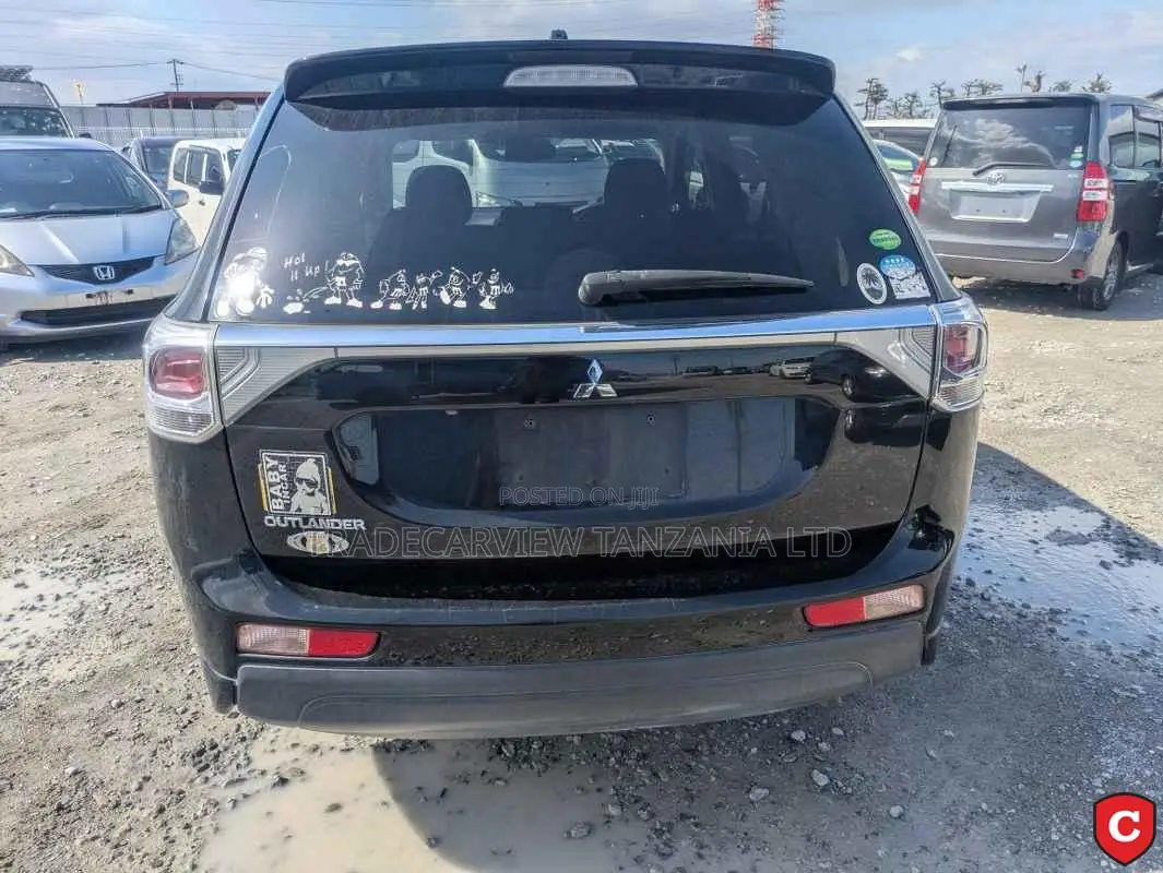 Mitsubishi Outlander 2013 Black