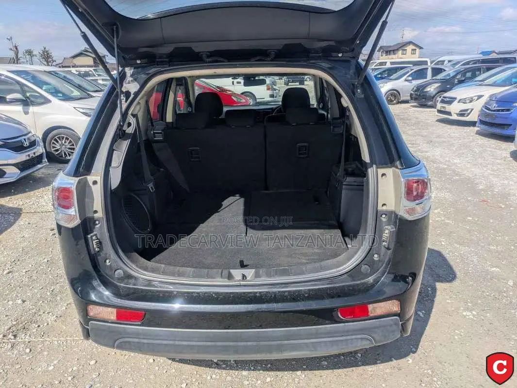 Mitsubishi Outlander 2013 Black