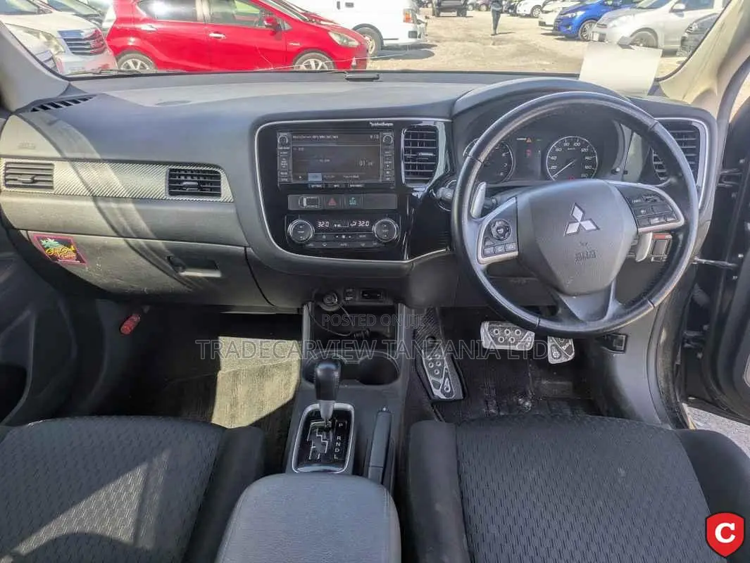 Mitsubishi Outlander 2013 Black