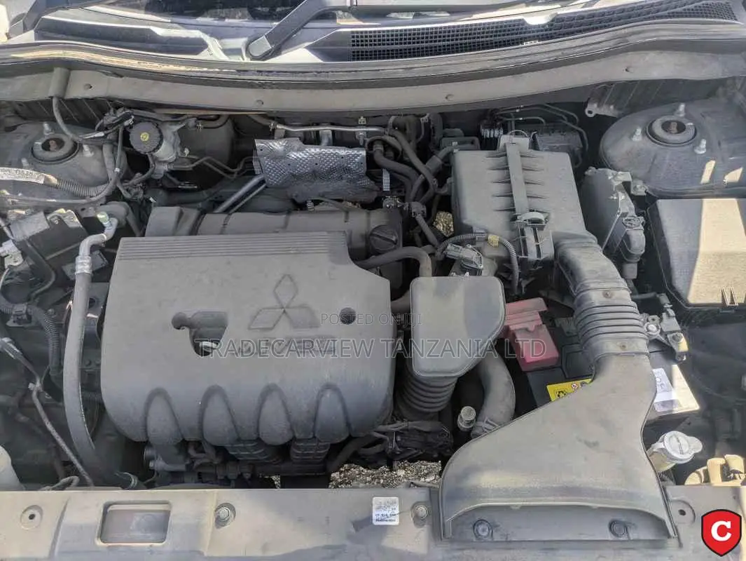 Mitsubishi Outlander 2013 Black