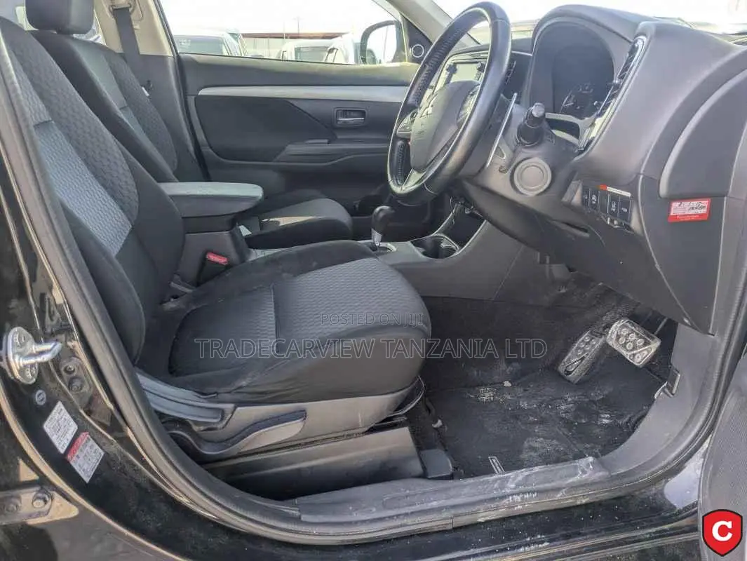 Mitsubishi Outlander 2013 Black