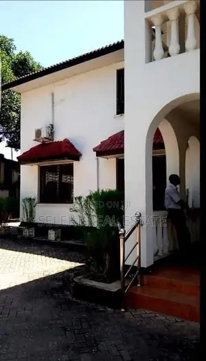 4bdrm House in Upanga East for sale