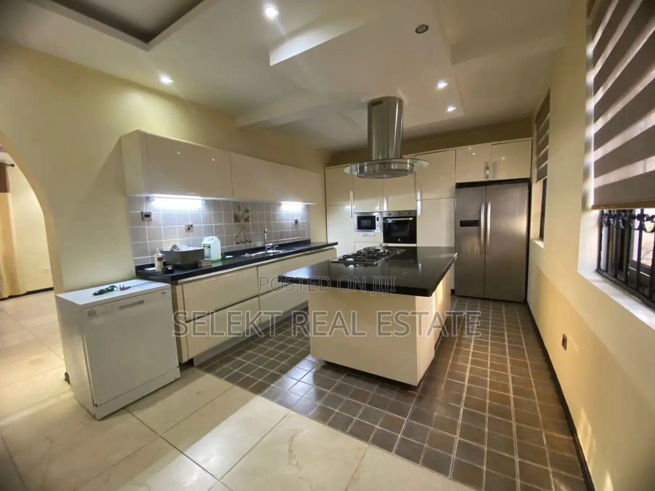 Furnished 4bdrm Villa in Masaki for rent
