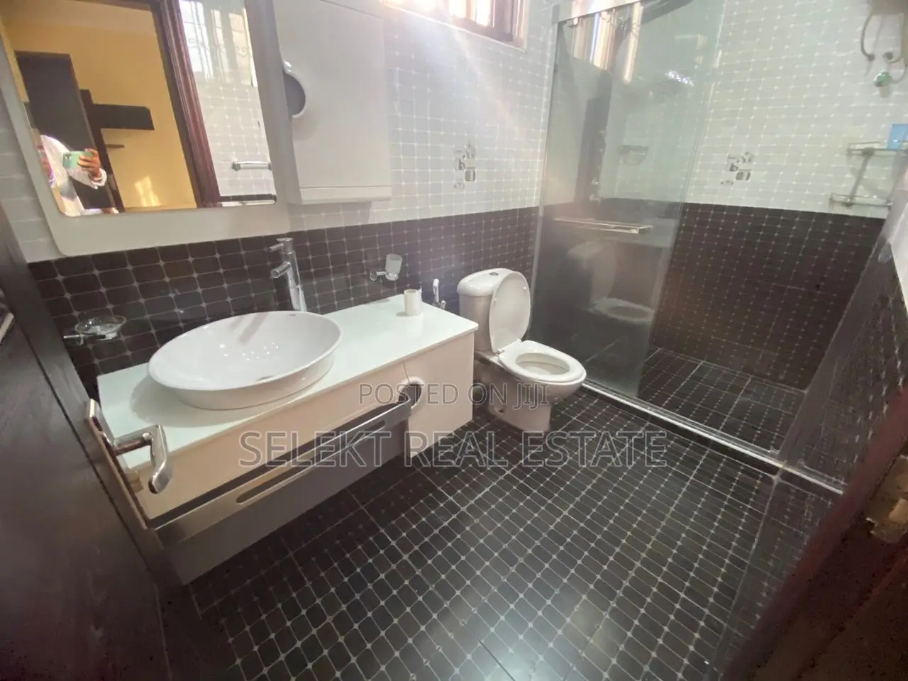 Furnished 4bdrm Villa in Masaki for rent