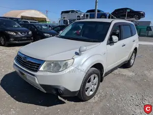 Subaru Forester 2010 Pearl