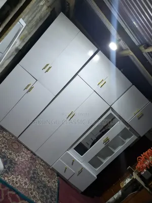 Kabati La Nguo Lenye Muunganiko Wa Dressing Table