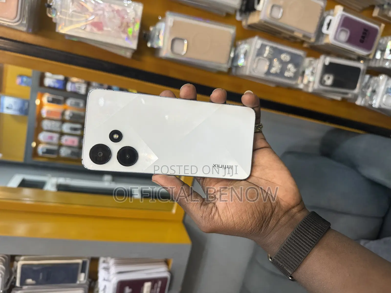 Infinix Hot 30i 128 GB White