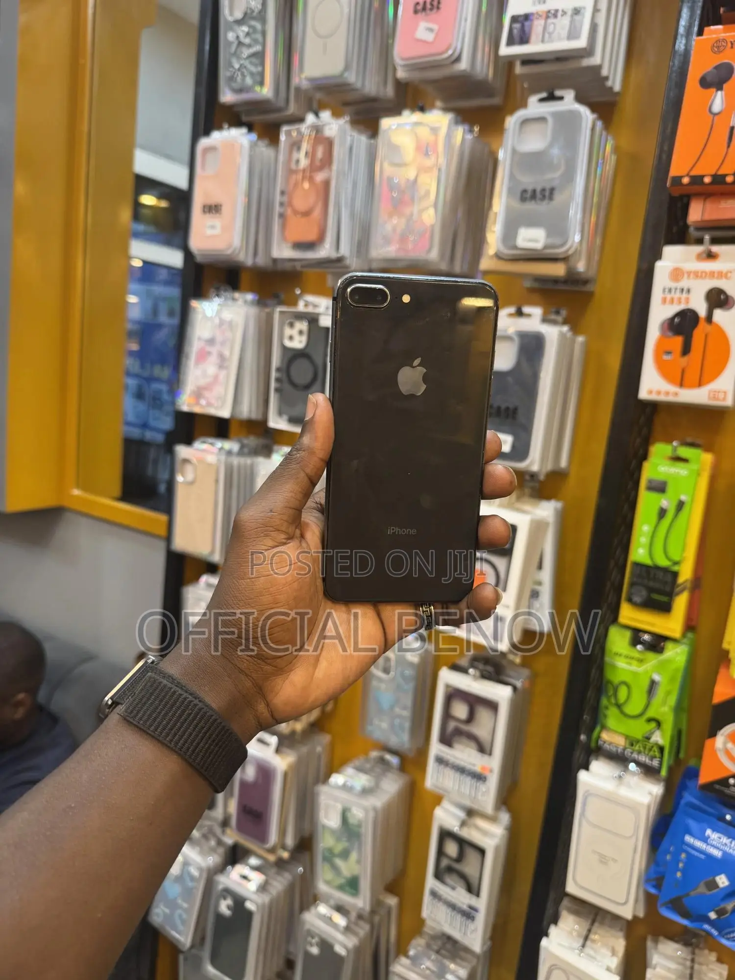 Apple iPhone 8 Plus 64 GB Black