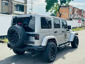 Jeep Wrangler Unlimited Sahara 2013 Silver