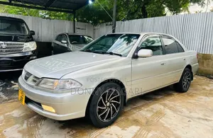 Toyota Carina 2000 Silver