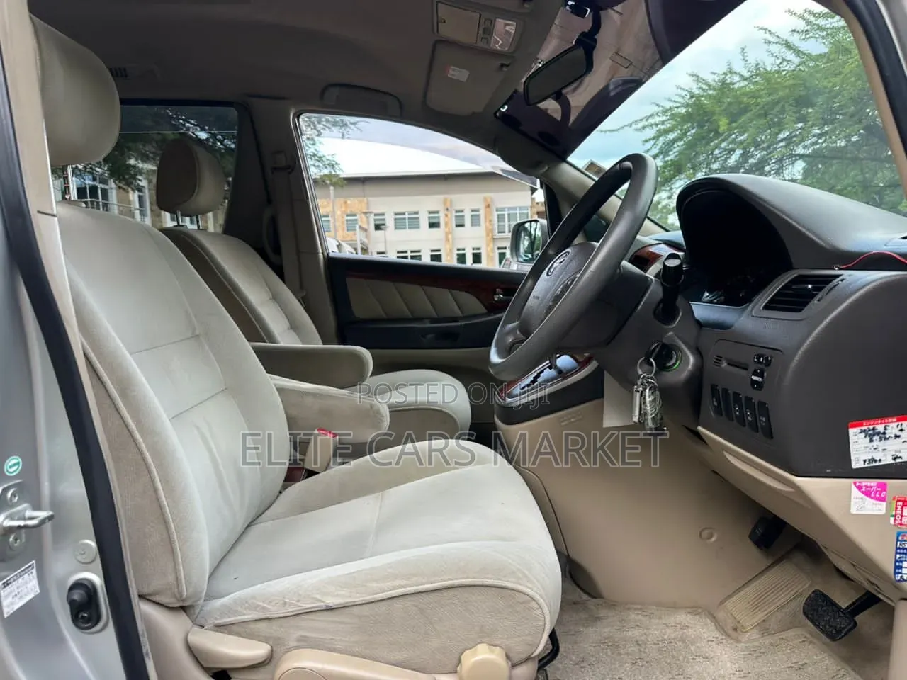 Toyota Alphard 2004 Gray