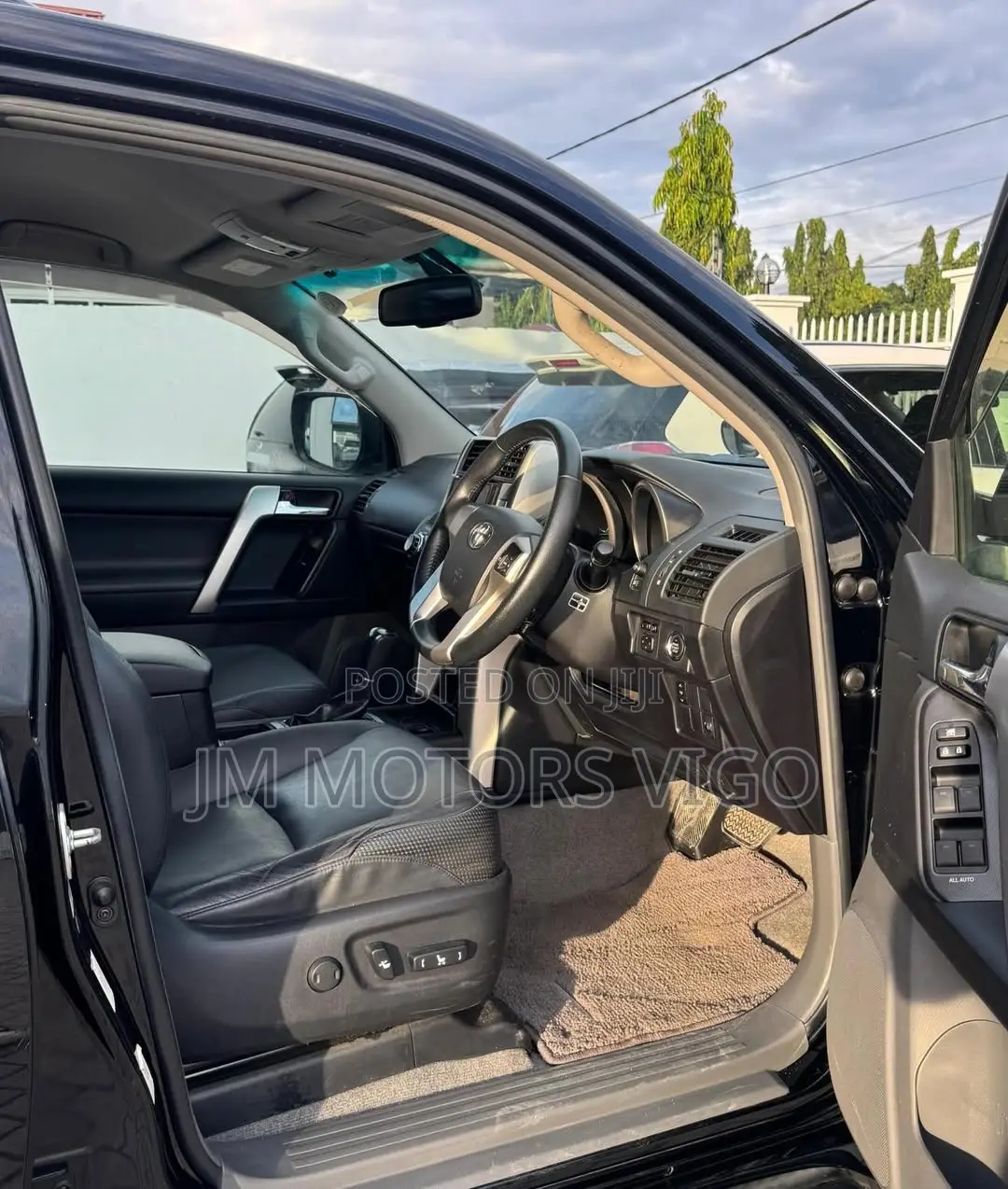 Toyota Land Cruiser Prado 2013 Black