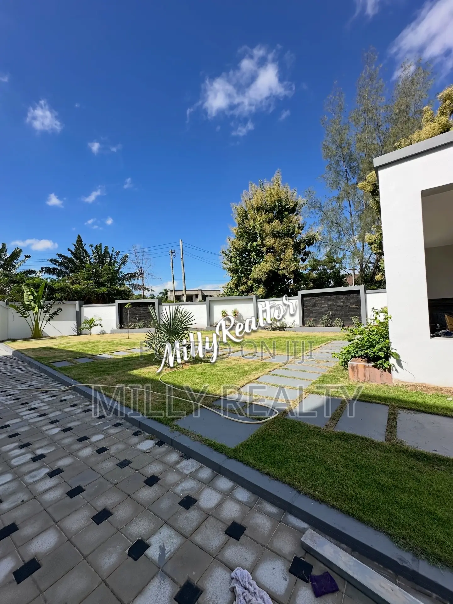 6bdrm Mansion in Mbweni Jkt Block No. for sale