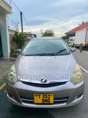 Toyota Wish 2005 Silver