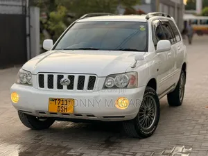 Toyota Kluger 2005 White