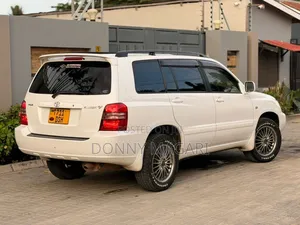 Toyota Kluger 2005 White