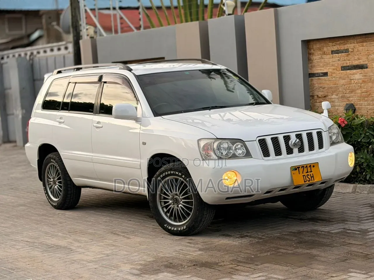 Toyota Kluger 2005 White
