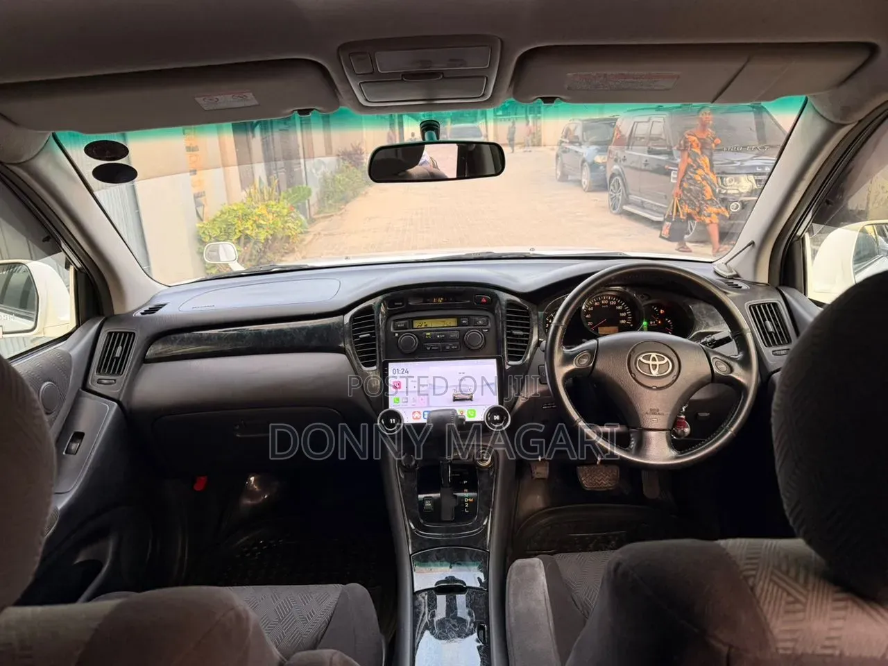 Toyota Kluger 2005 White