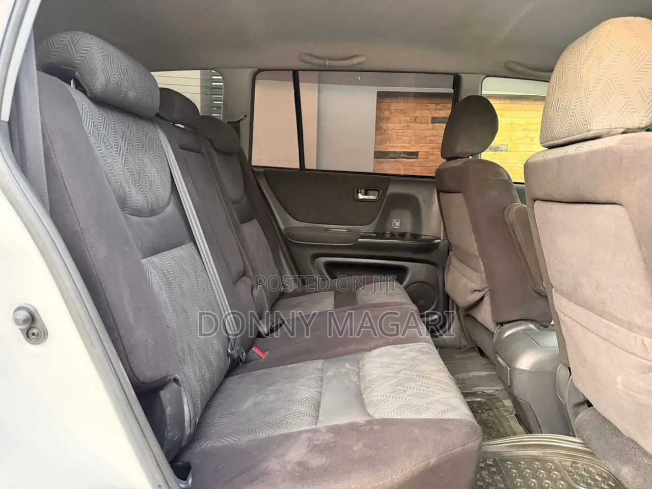 Toyota Kluger 2005 White