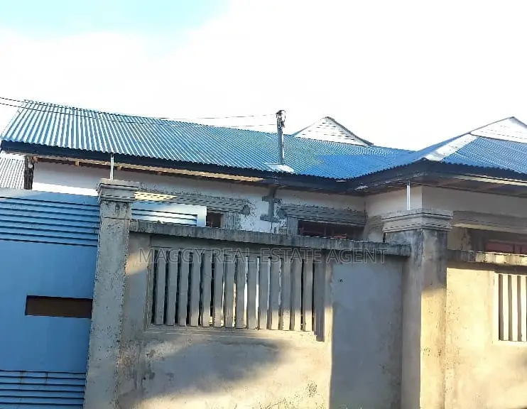 4bdrm House in Bahari Beach, Kunduchi for sale