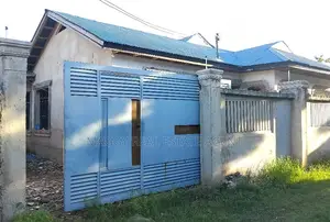 4bdrm House in Bahari Beach, Kunduchi for sale
