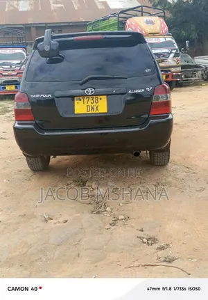 Toyota Kluger 2005 Black