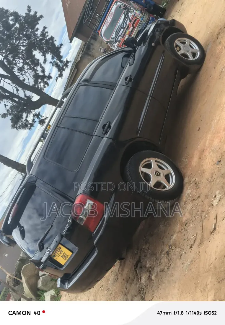 Toyota Kluger 2005 Black